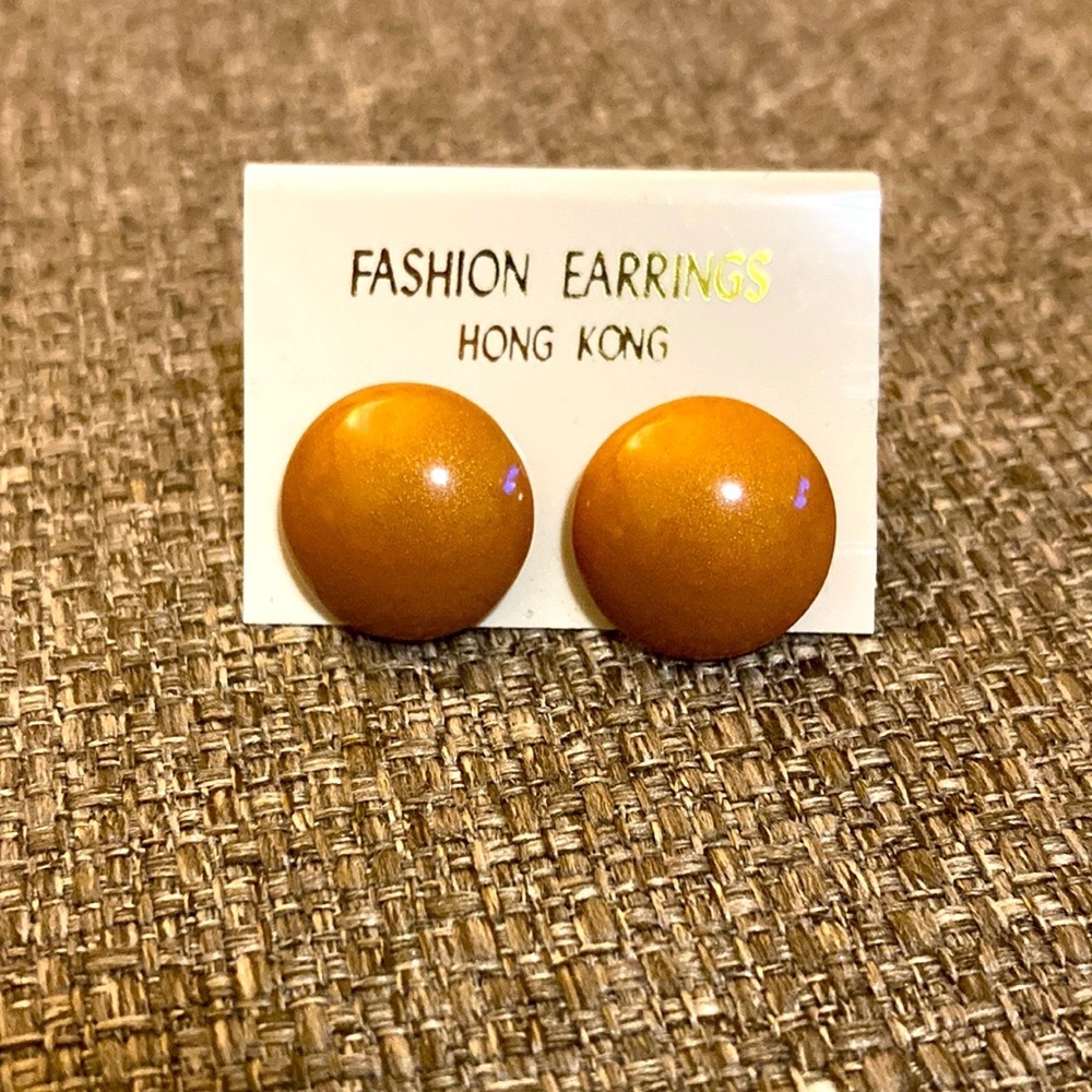 Light brown earrings ❤️ - Picture 2 of 3